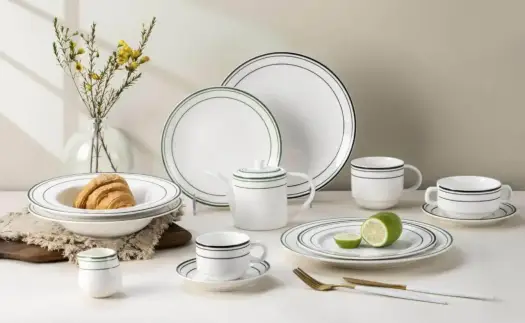 Porcelana czy kamionka? Kluczowe różnice i wybór dla Ciebie