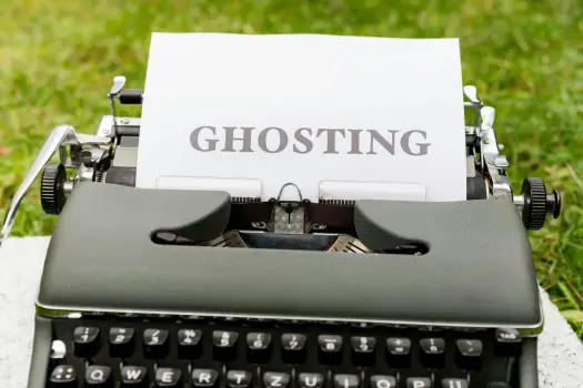Ghosting - Jak reagować, gdy kontakt się urywa bez słowa?