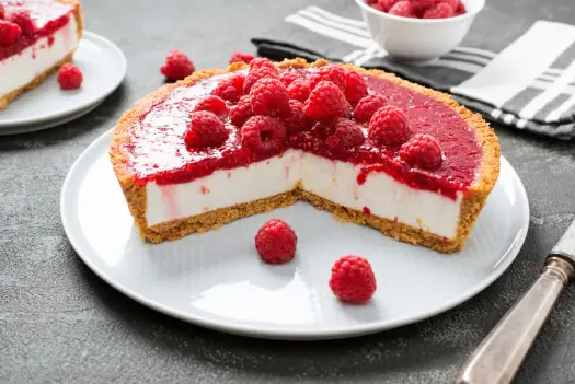 Proste ciasto z mascarpone i galaretką bez pieczenia