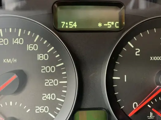 Dziwna temperatura w Volvo V50? Czujnik zewnętrzny - poradnik