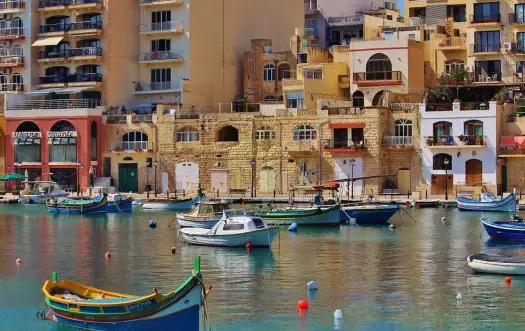 Malta: Dowód czy paszport? Sprawdź, co zabrać!