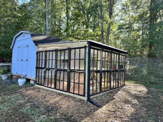 Altana ze starych okien: Inspiracje i Praktyczny Poradnik DIY