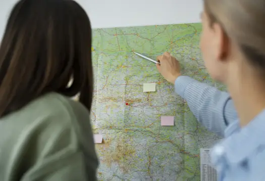 Spedytor - kim jest i ile zarabia? Różnice i kariera