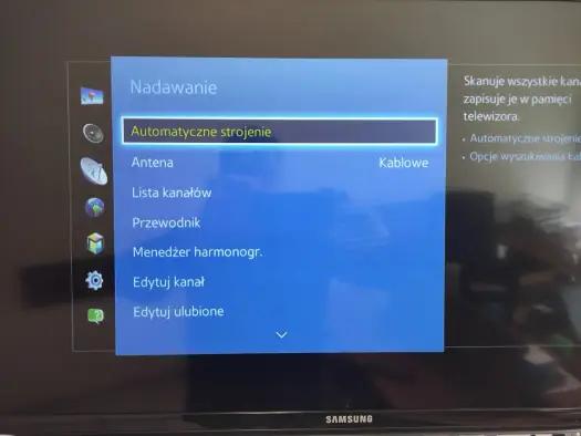 Telewizor gubi kanały - Jak przywrócić sygnał i listę programów?