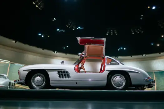 Mercedes 300 SL Gullwing - Dlaczego stał się ikoną i ile kosztuje?