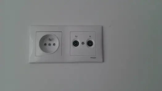 Jak przedłużyć kabel antenowy - jak uniknąć utraty sygnału?