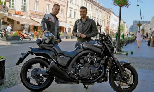 Yamaha VMAX 1700 - Czy to motocykl dla Ciebie? Sprawdź!