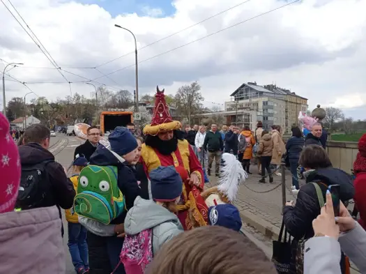 Emaus w Krakowie - liturgia czy jarmark? Przeżyj go świadomie!