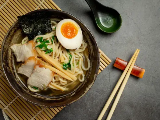 Jak zrobić ramen w domu - Czy to trudne? Kompletny poradnik