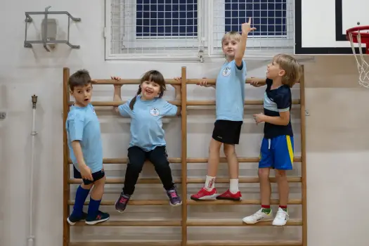 Ćwiczenia ruchowe dla dzieci - Rozwijaj sprawność przez zabawę!