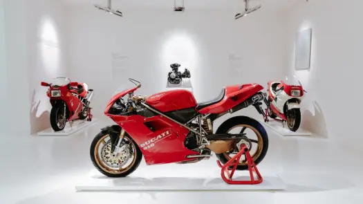 Ducati 916 - Legenda, która wciąż jeździ? Sprawdź!