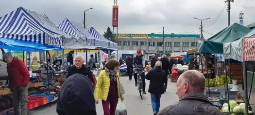 Giełda w Sandomierzu kiedy? Nie przegap daty i najlepszych okazji!