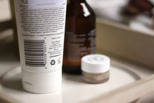Ethylhexylglycerin w kosmetykach - co robi i kiedy ma znaczenie