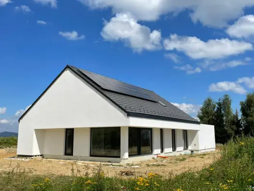 Domy prefabrykowane betonowe: Koszt, zalety, wady i budowa