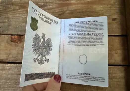 Paszport dla emeryta: ile zapłacisz? Sprawdź zniżki!