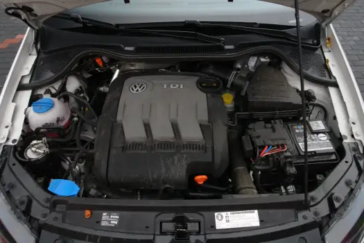 Jak wyjąć alternator Golf 4 1.9 TDI - Poradnik krok po kroku