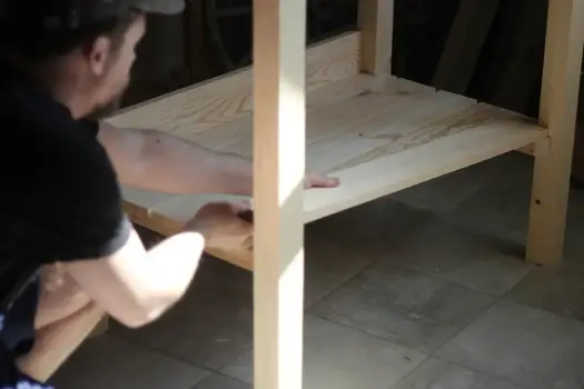 Stół z kantówek DIY: Poradnik krok po kroku jak zbudować własny