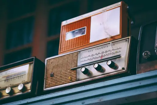 Antena radiowa FM - Jak wybrać i ustawić? Poradnik