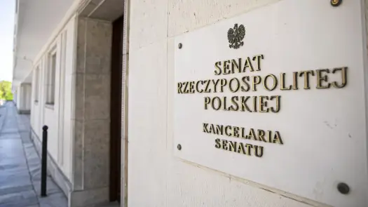 W Polsce jest Sejm czy Senat? Poznaj ich kluczowe różnice i role