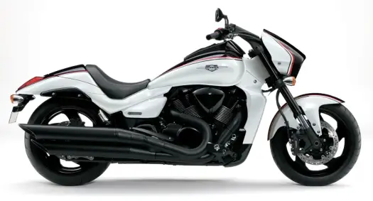 Suzuki Intruder 1800 - dla kogo naprawdę jest ten cruiser?