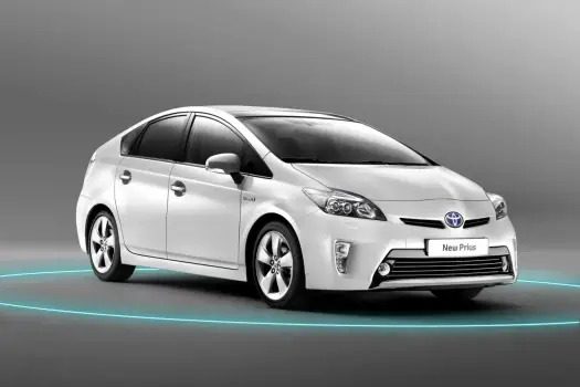 Toyota Prius 3 - Czy warto kupić? Spalanie, wady, porady!