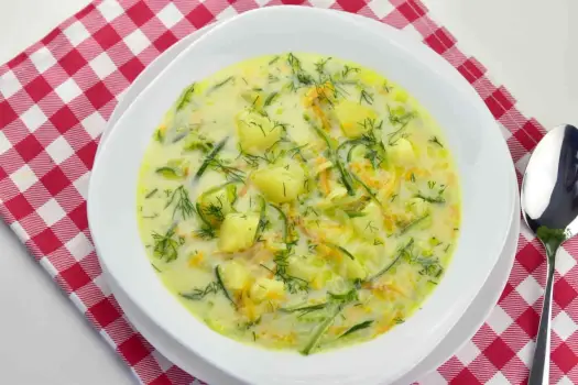 Zupa z cukinii z ziemniakami i marchewką - Prosty przepis