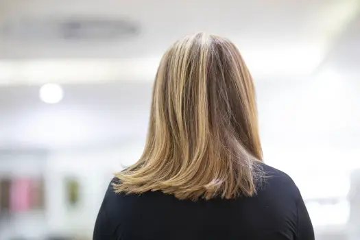 Balejaż blond - komu pasuje i jak utrzymać naturalny efekt