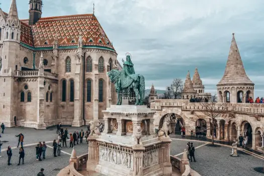Gdzie jest Budapeszt i jak go zwiedzać bez chaosu?
