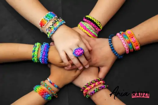 Bransoletka z gumek krok po kroku - Proste DIY dla każdego