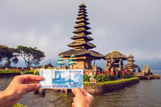 Waluta na Bali - Rupia indonezyjska: Płać mądrze i nie przepłacaj!
