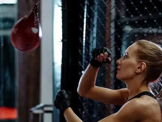 How to Make a Speed Bag That Rebounds Cleanly