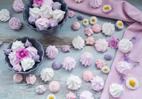 Baiser-Rezept für knusprige Tupfen und die häufigsten Fehler