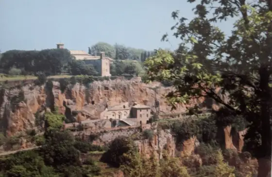 Santuario Santa Maria ad Rupes - Storia e Scalinata nella Roccia
