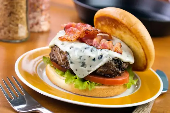 Quel fromage pour un burger parfait - Le guide ultime