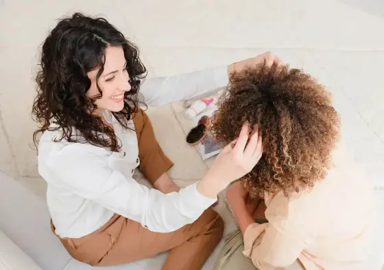 Bain d’huile sur cheveux propres ou secs ? Le bon usage