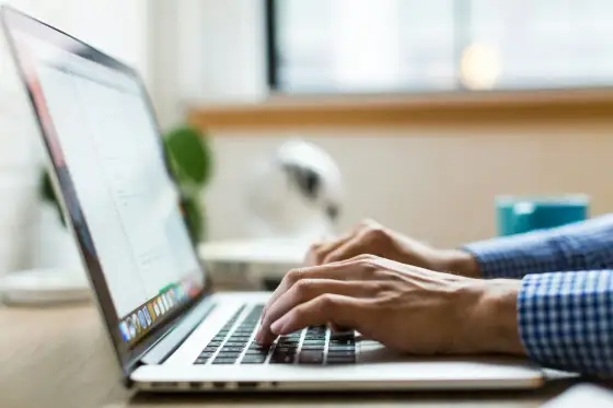 Wmi provider host obciąża laptop? Rozwiąż problem!