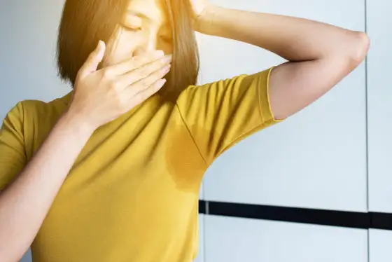 Odeur de transpiration qui change - Pourquoi et quand s'inquiéter ?