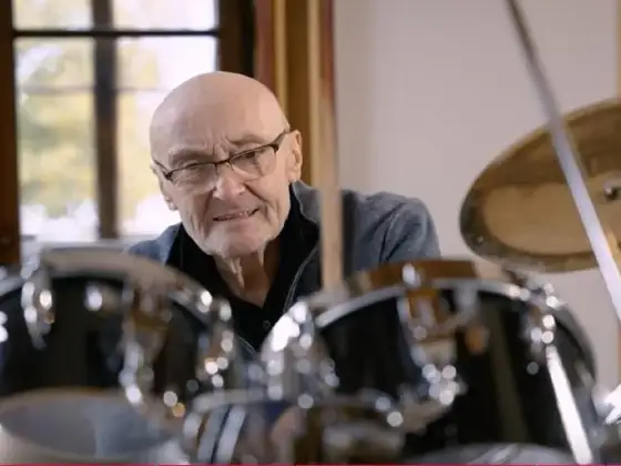 Perkusja Phila Collinsa - skąd wziął się legendarny styl