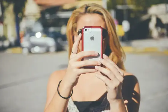 Twardy reset iPhone'a - Jak odblokować zawieszony telefon?