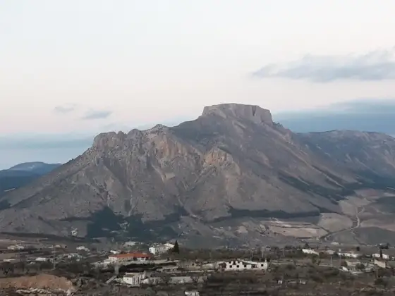 Sierra de la Muela en Vélez-Blanco - rutas y arte rupestre