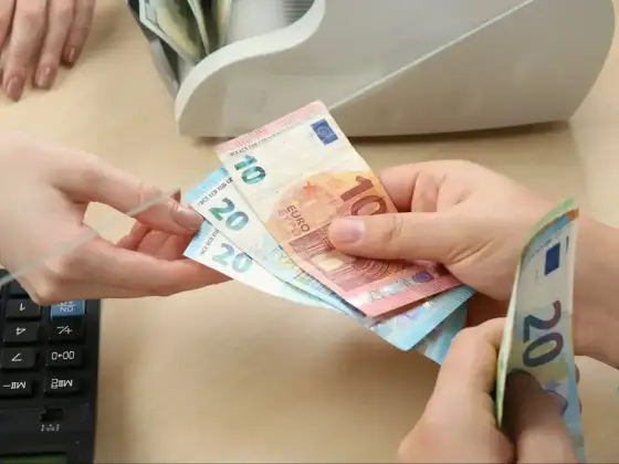 Węgry - płacić euro czy forintami? Uniknij pułapek!
