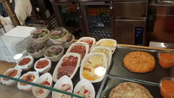 Comida en Puy du Fou - ¿Se puede llevar? Guía completa
