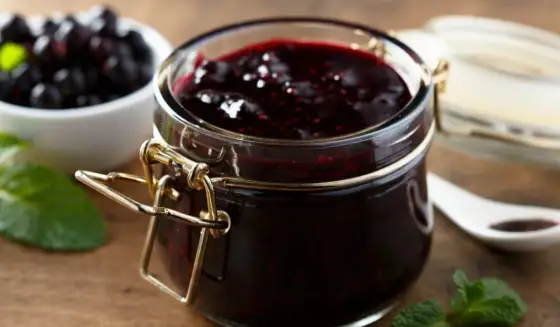 Dżem z czarnej porzeczki - idealny smak i konsystencja?