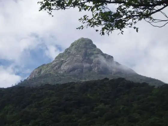 Adams Peak - Din kompletta guide till Sri Padas topp