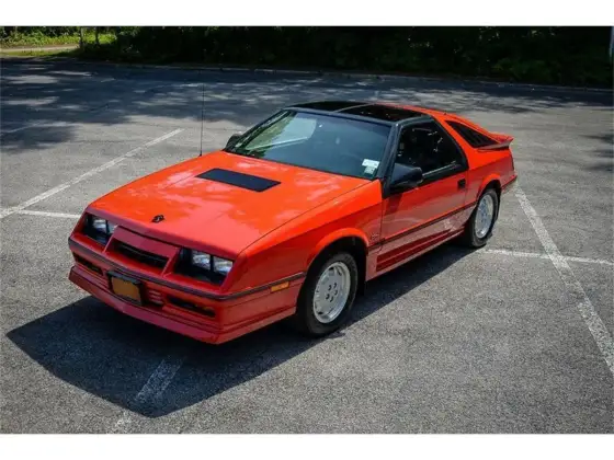 Dodge Daytona - Klasyk Turbo, który zaskakuje. Poznaj go!