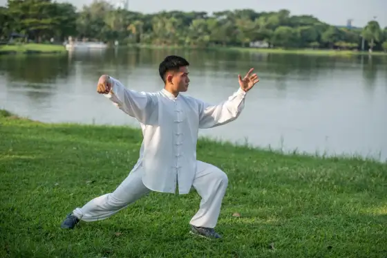 Tai chi - co to jest? Poznaj style, korzyści i sprawdź, jak zacząć