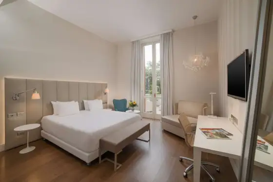 Lazurowe Wybrzeże - jak wybrać hotel i nie przepłacić?