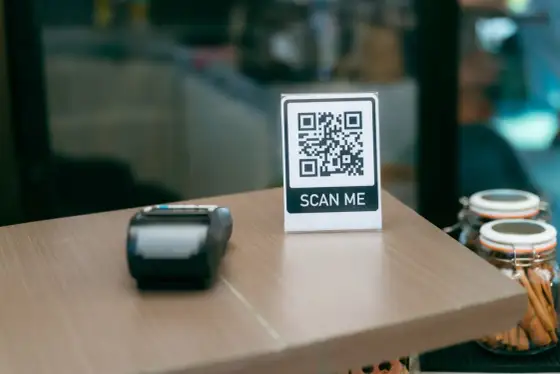 Jak zeskanować kod QR telefonem i ze zdjęcia - Prosta instrukcja