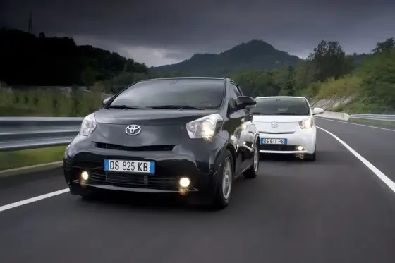 Toyota iQ - opinie, silniki i ceny. Sprytny wybór czy niszowy błąd?