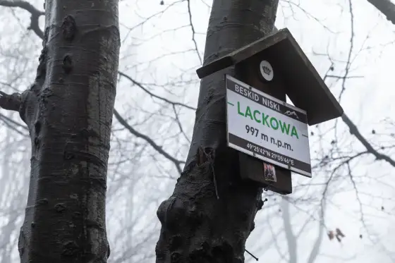 Wejście na Lackową - trasy, czas i Ściana Płaczu